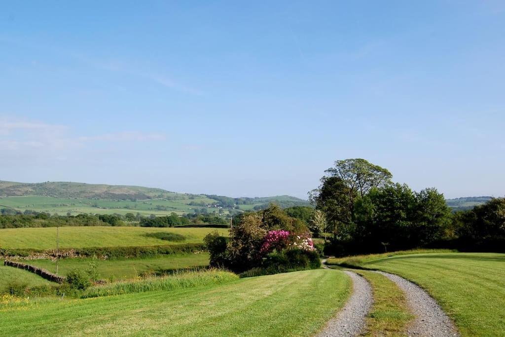 Cartmel Barn: Beckside Stables Villa Exteriör bild